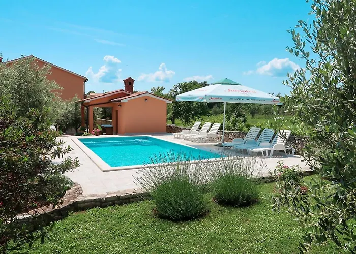 Apartamento Martina-1 By Interhome